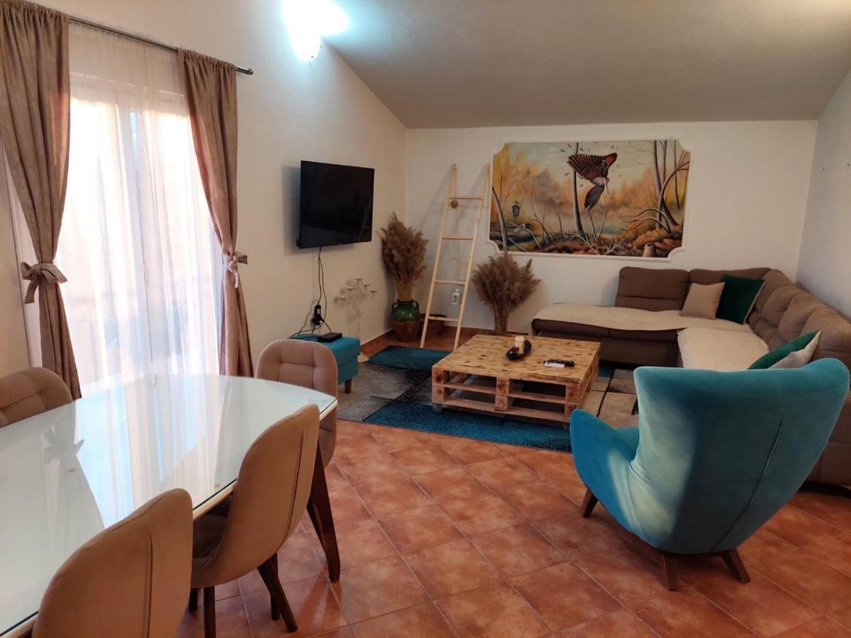 Guest House Pocanic تيفات المظهر الخارجي الصورة